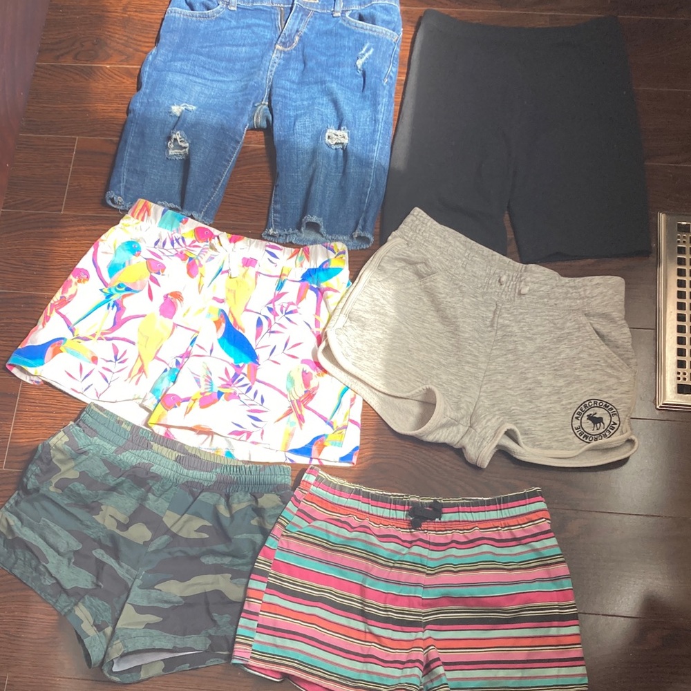 Girls Shorts 6 item bundle- Size Large